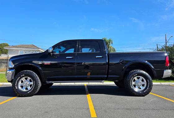 RAM 2500 6.7 LARAMIE 4X4 CD I6 TURBO DIESEL 4P AUTOMÁTICO